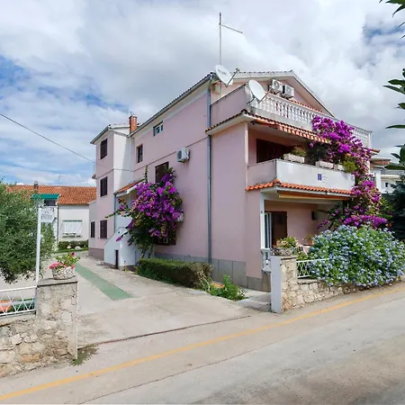 アパート Happy Place *